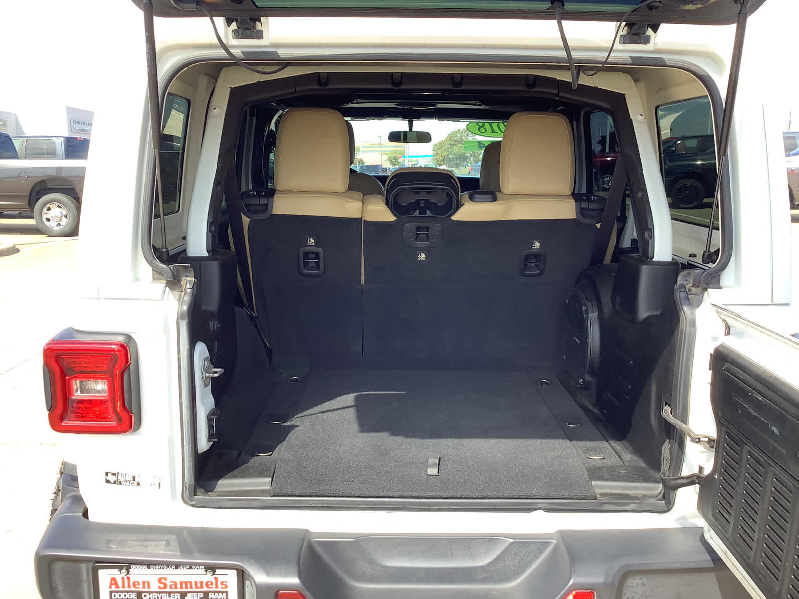 Used Car 2018 Jeep Wrangler Unlimited  Sahara For Sale Under $30,000 In Waco, Texas