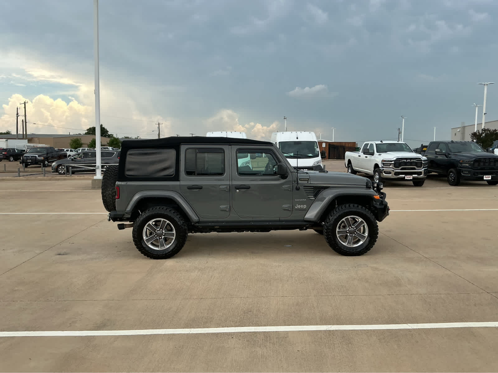 Used Car 2018 Jeep Wrangler Unlimited  Sahara For Sale Under $20,000 In Waco, Texas
