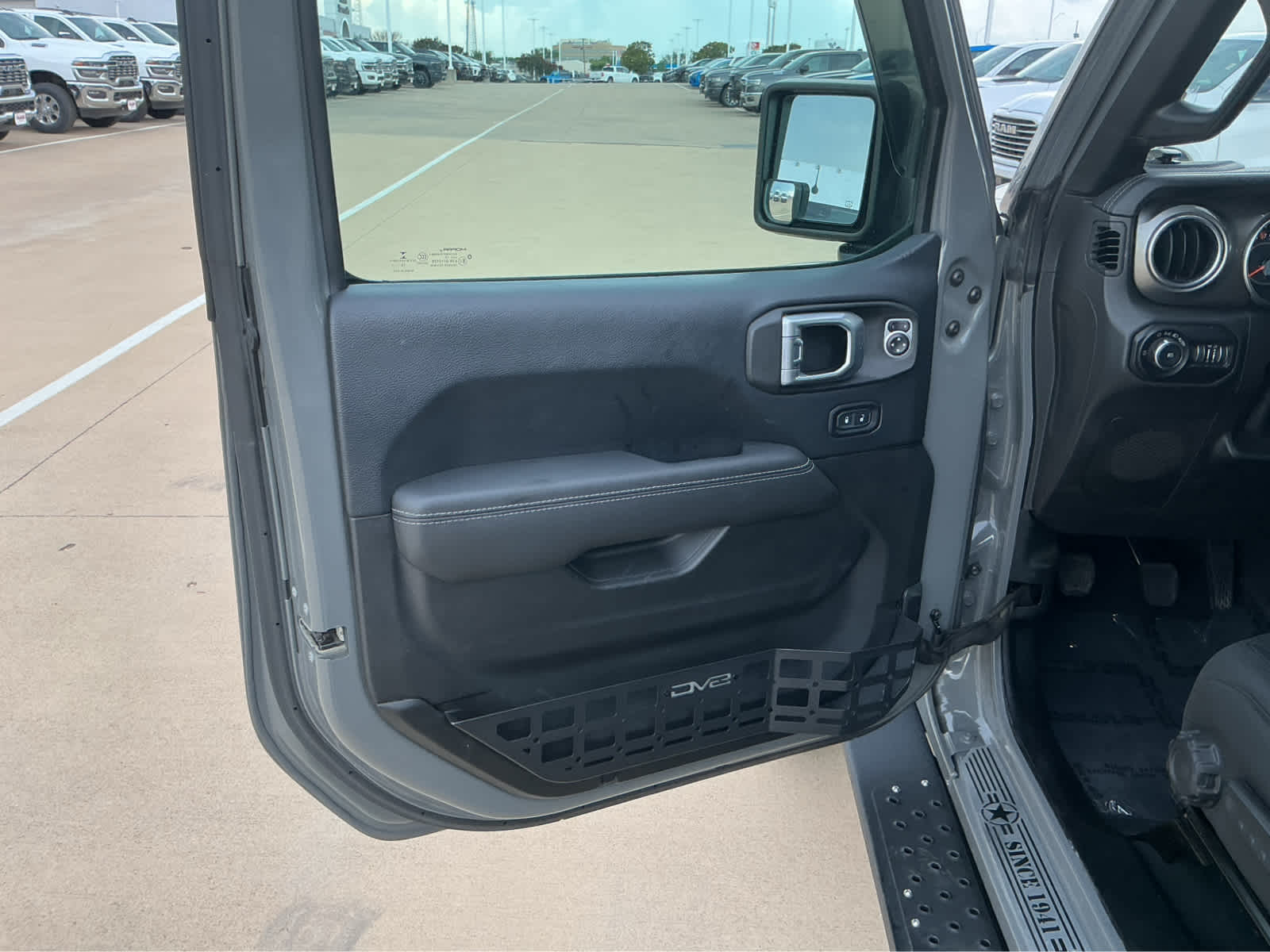 Used Car 2018 Jeep Wrangler Unlimited  Sahara For Sale Under $20,000 In Waco, Texas