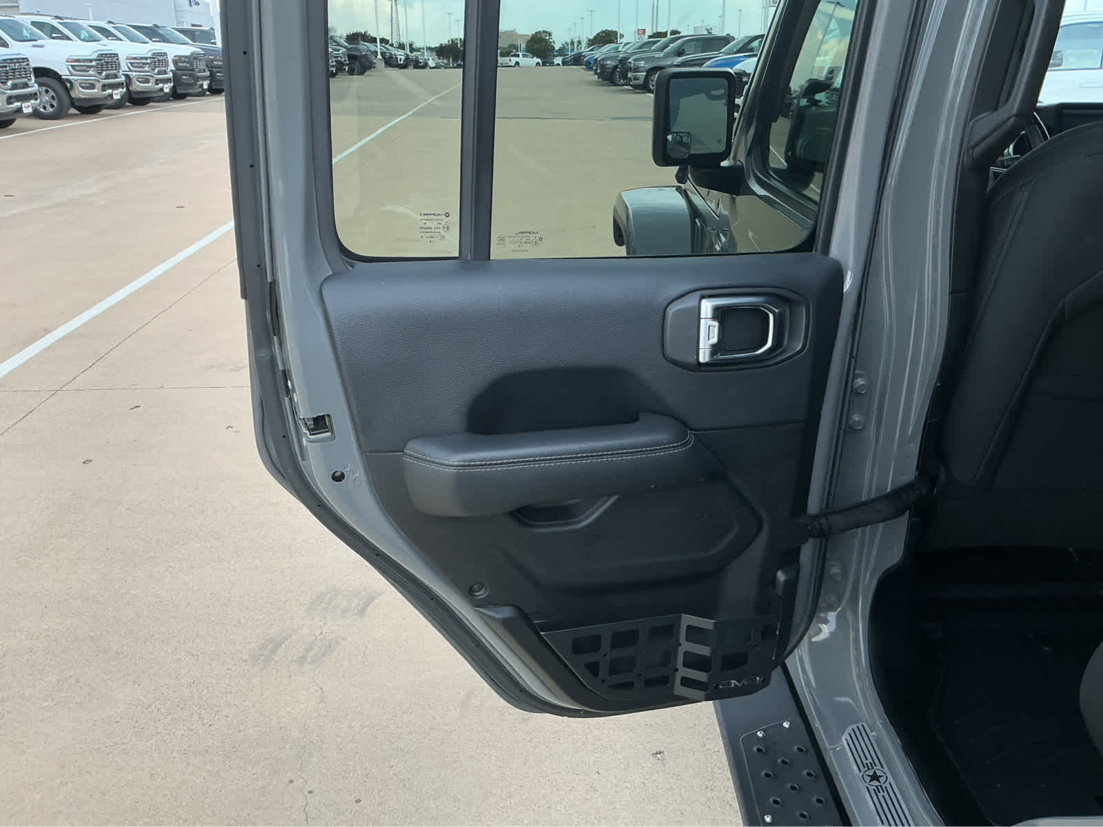 Used Car 2018 Jeep Wrangler Unlimited  Sahara For Sale Under $20,000 In Waco, Texas