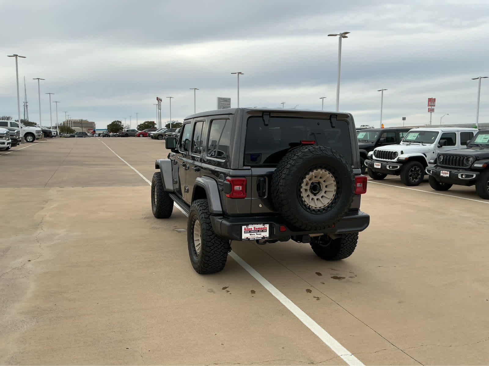 Used Car 2019 Jeep Wrangler Unlimited  Moab For Sale Under $35,000 In Waco, Texas