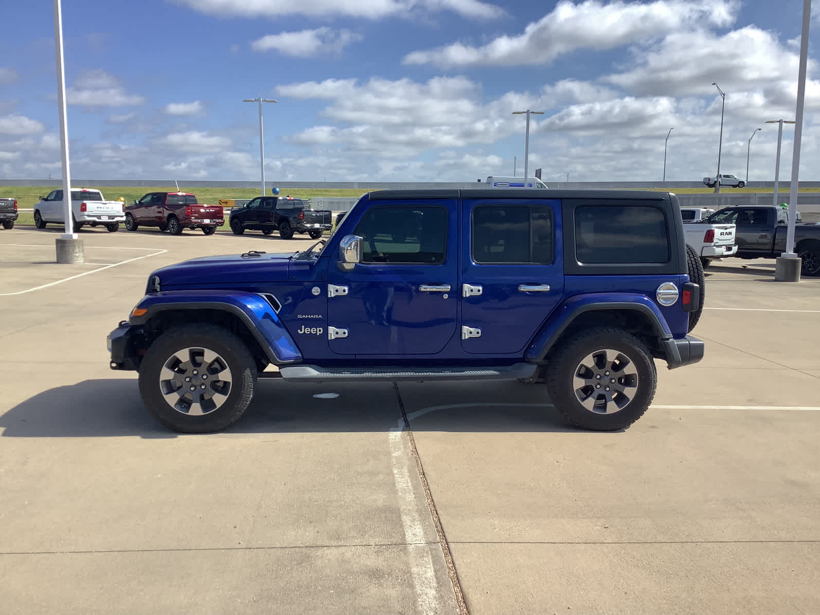 Used Car 2018 Jeep Wrangler Unlimited  Sahara For Sale In Waco, Texas