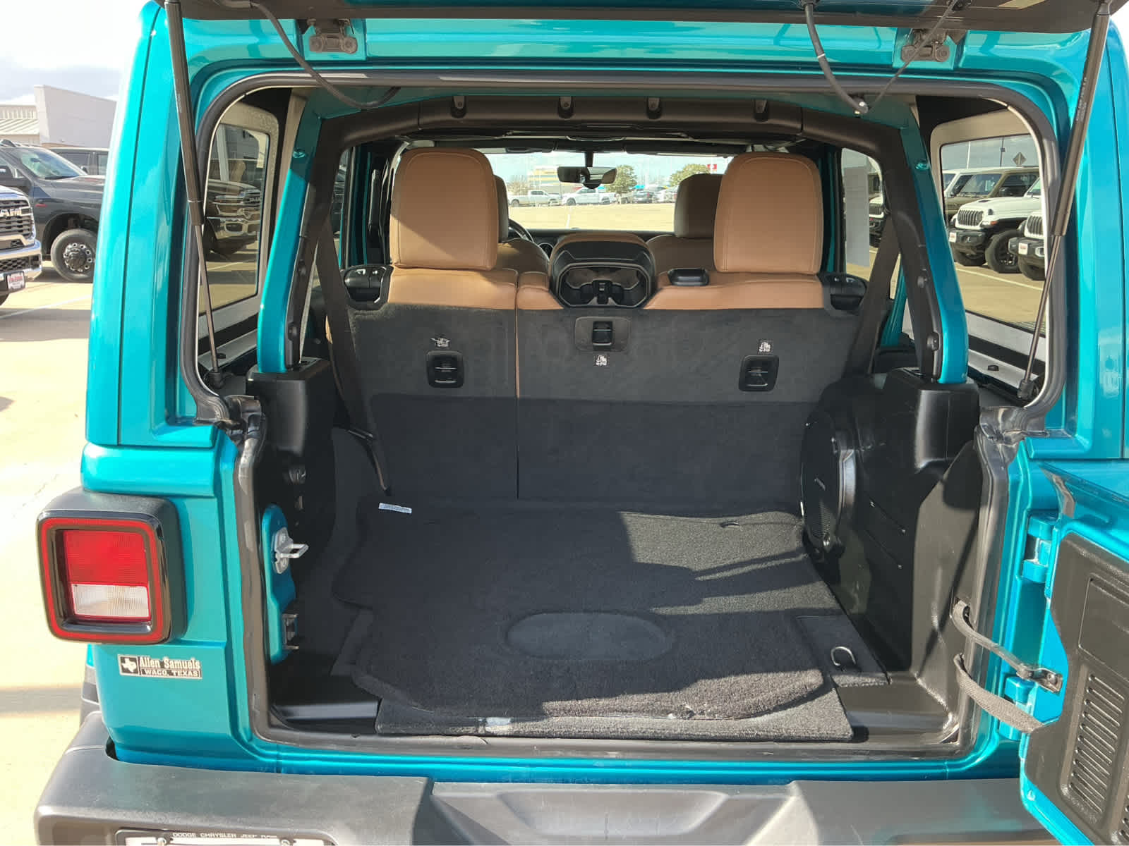 Used Car 2020 Jeep Wrangler Unlimited  Sahara For Sale Under $30,000 In Waco, Texas