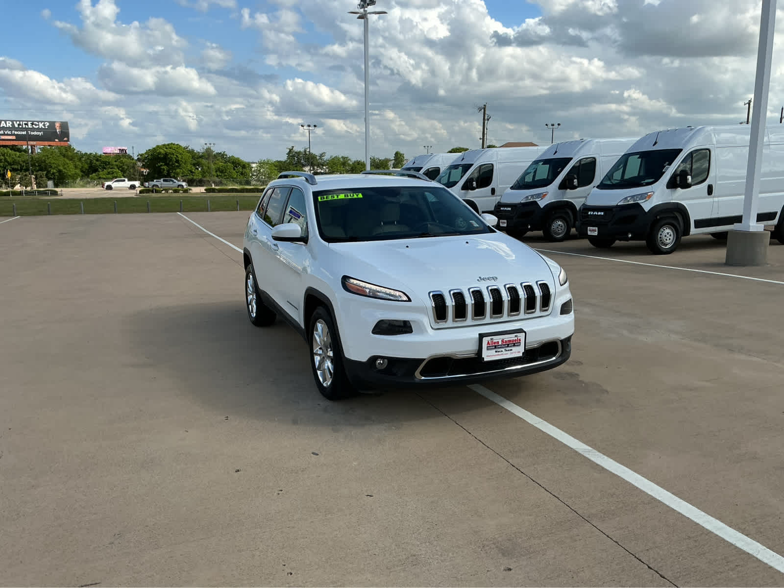 used 2016 Jeep Cherokee car, priced at $13,690
