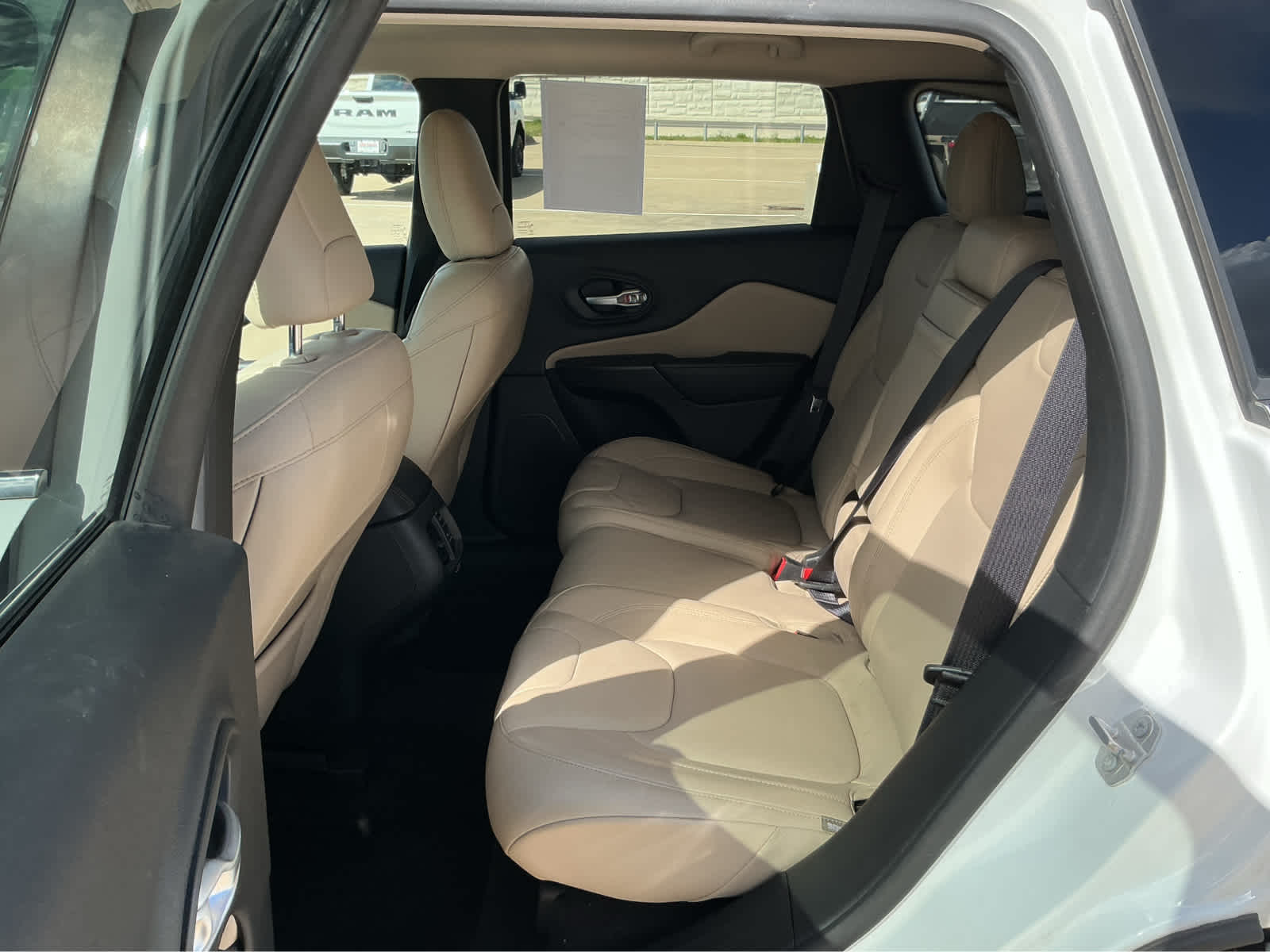 used 2016 Jeep Cherokee car, priced at $13,690