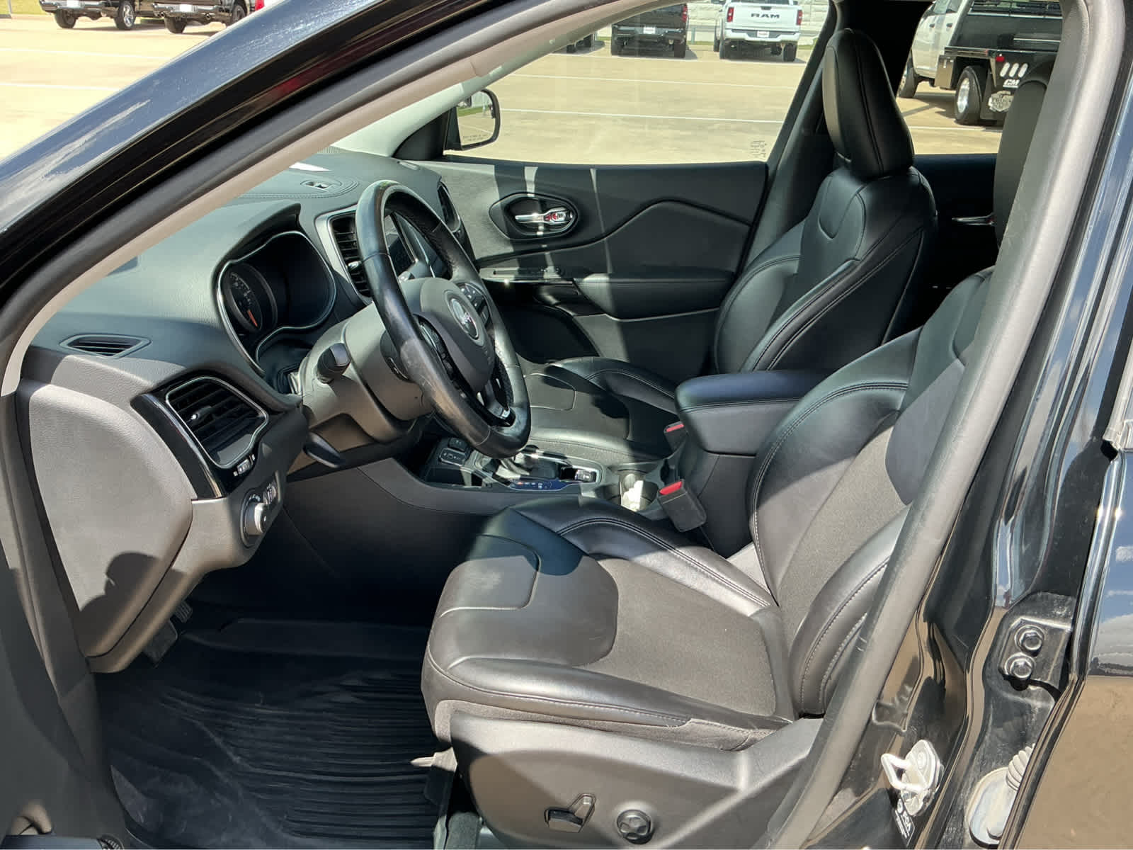 Used Car 2021 Jeep Cherokee  Altitude For Sale Under $20,000 In Waco, Texas