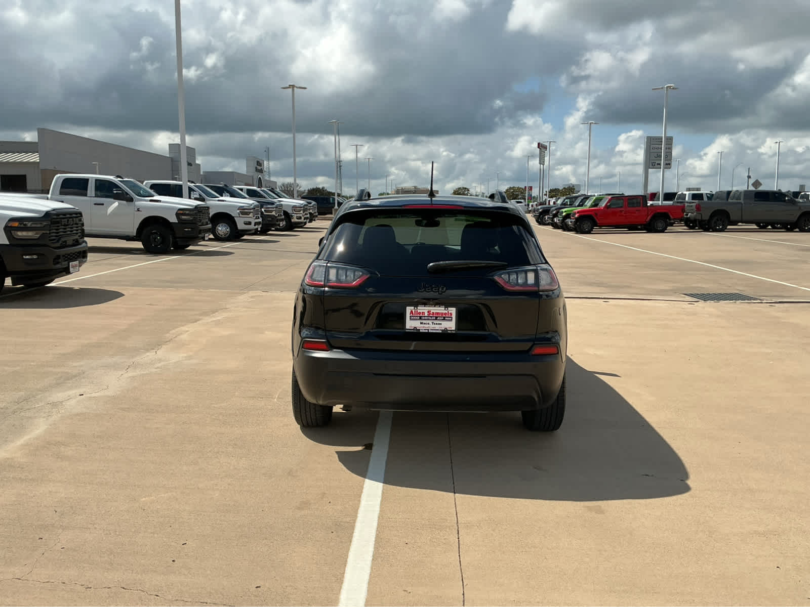 Used Car 2021 Jeep Cherokee  Altitude For Sale Under $20,000 In Waco, Texas