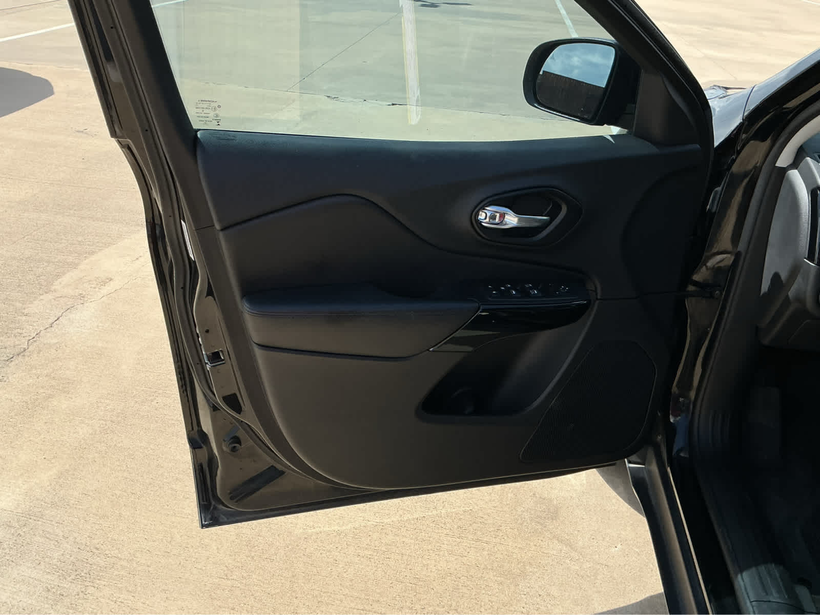 Used Car 2021 Jeep Cherokee  Altitude For Sale Under $20,000 In Waco, Texas