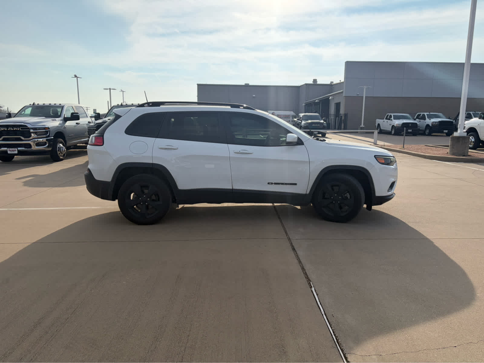 Used Car 2021 Jeep Cherokee  Altitude For Sale Under $20,000 In Waco, Texas