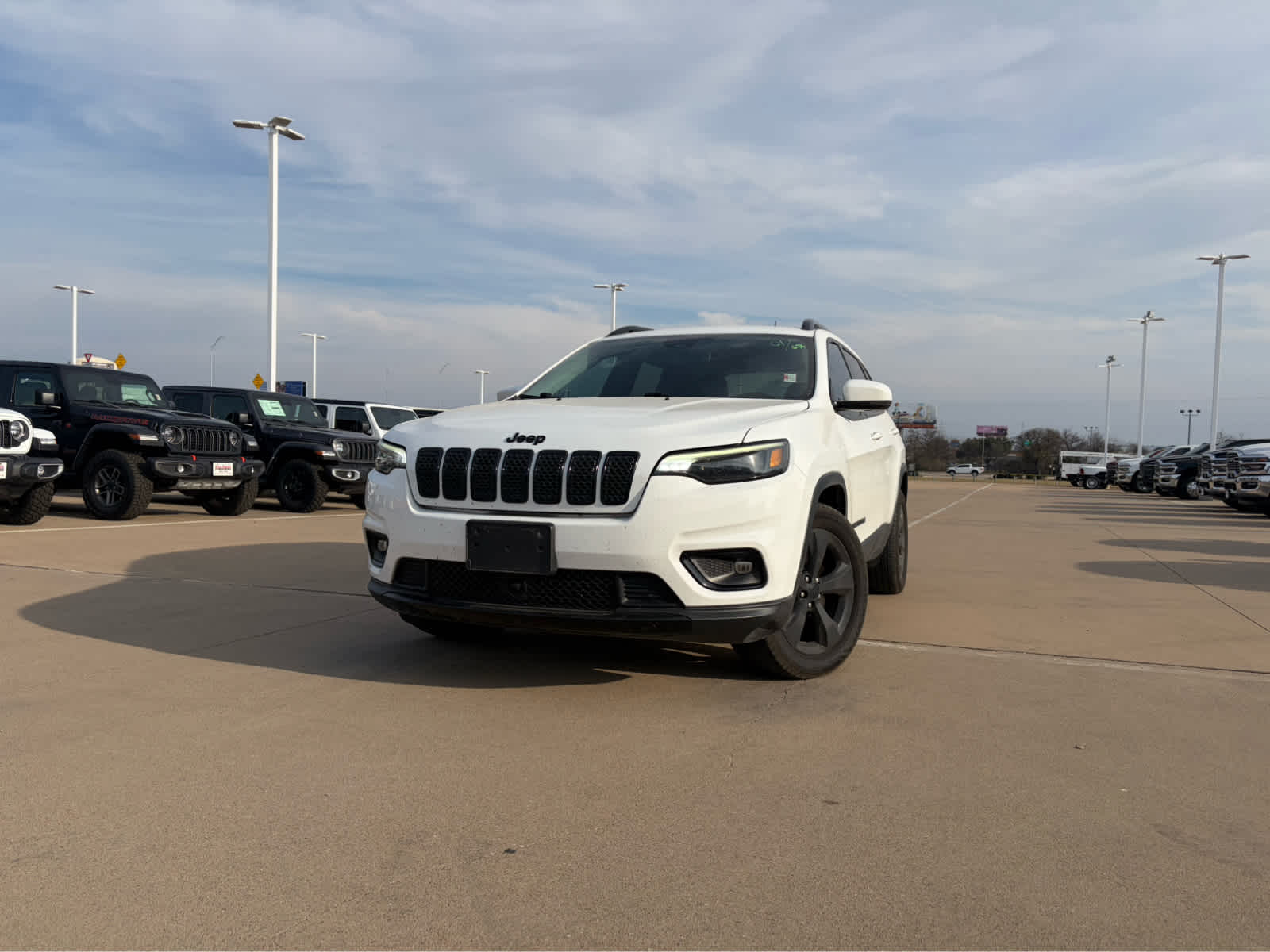 Used Car 2021 Jeep Cherokee  Altitude For Sale Under $20,000 In Waco, Texas