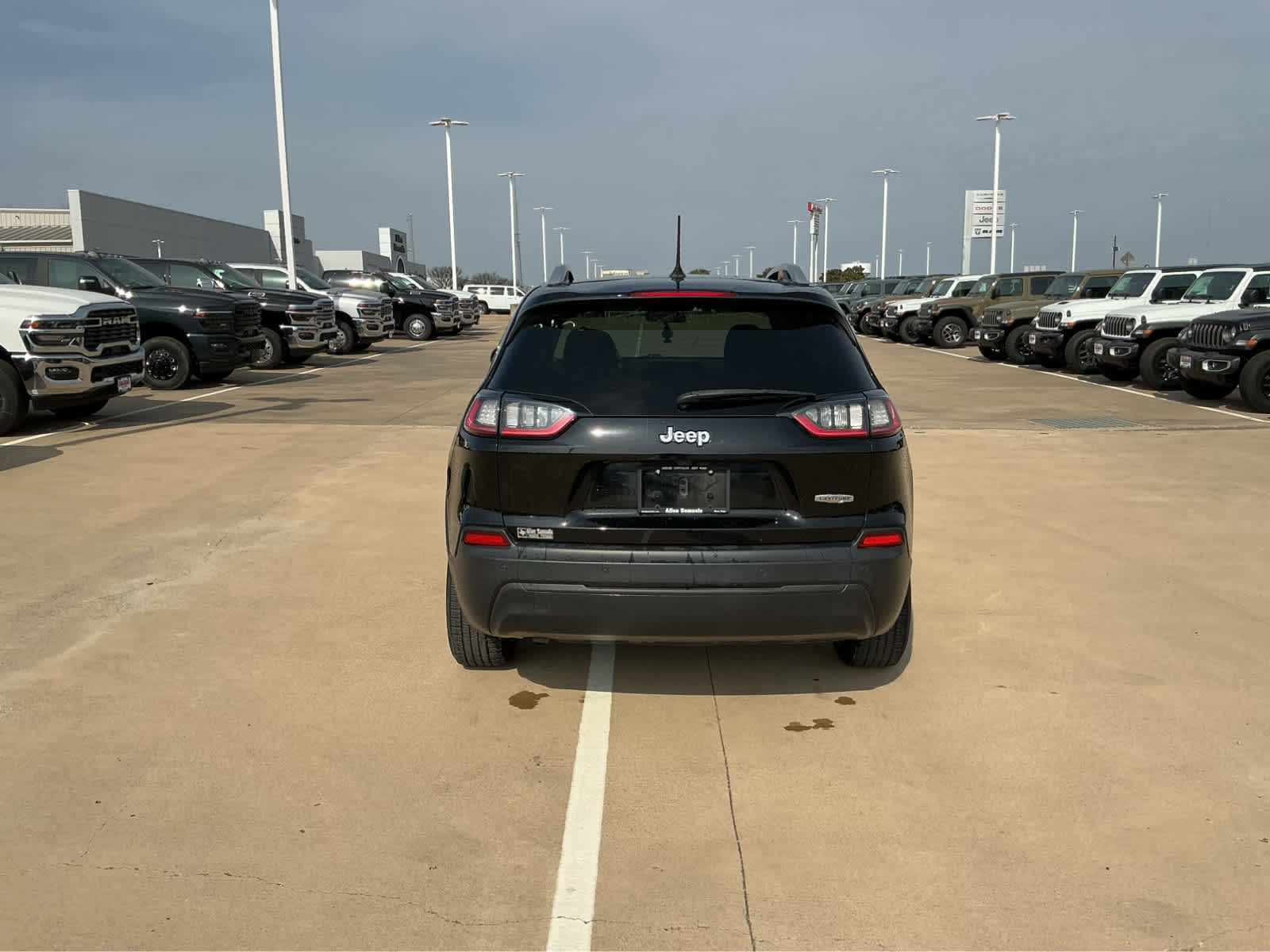 Used Car 2019 Jeep Cherokee  Latitude Plus For Sale Under $15,000 In Waco, Texas