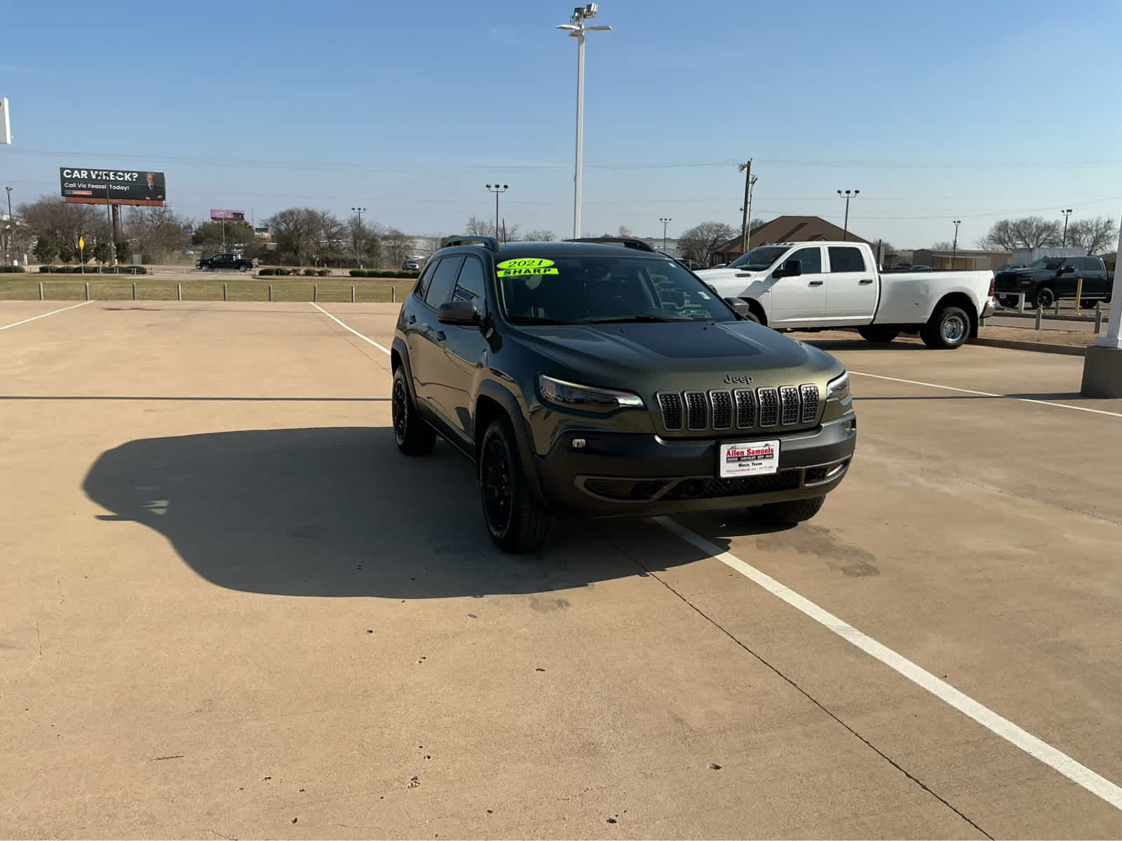Used Car 2021 Jeep Cherokee  Trailhawk For Sale Under $30,000 In Waco, Texas