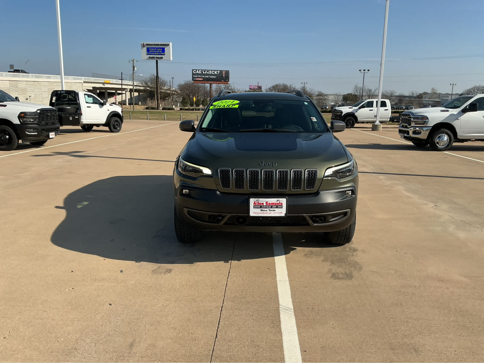 Used Car 2021 Jeep Cherokee  Trailhawk For Sale Under $30,000 In Waco, Texas