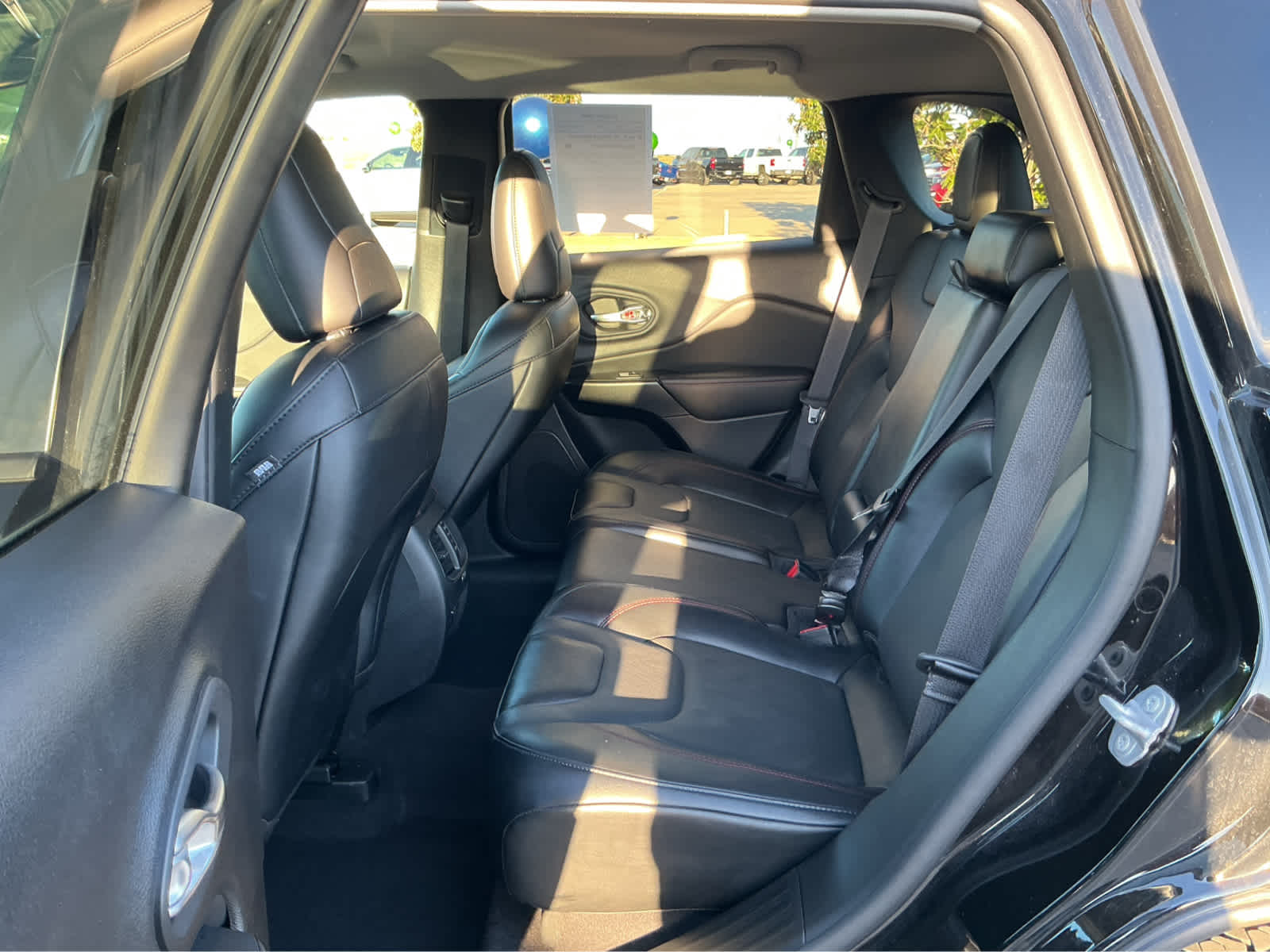 used 2022 Jeep Cherokee car, priced at $29,625