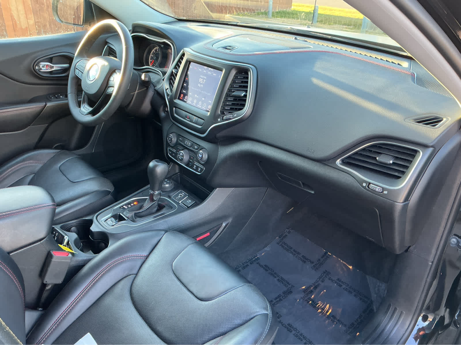 used 2022 Jeep Cherokee car, priced at $29,625