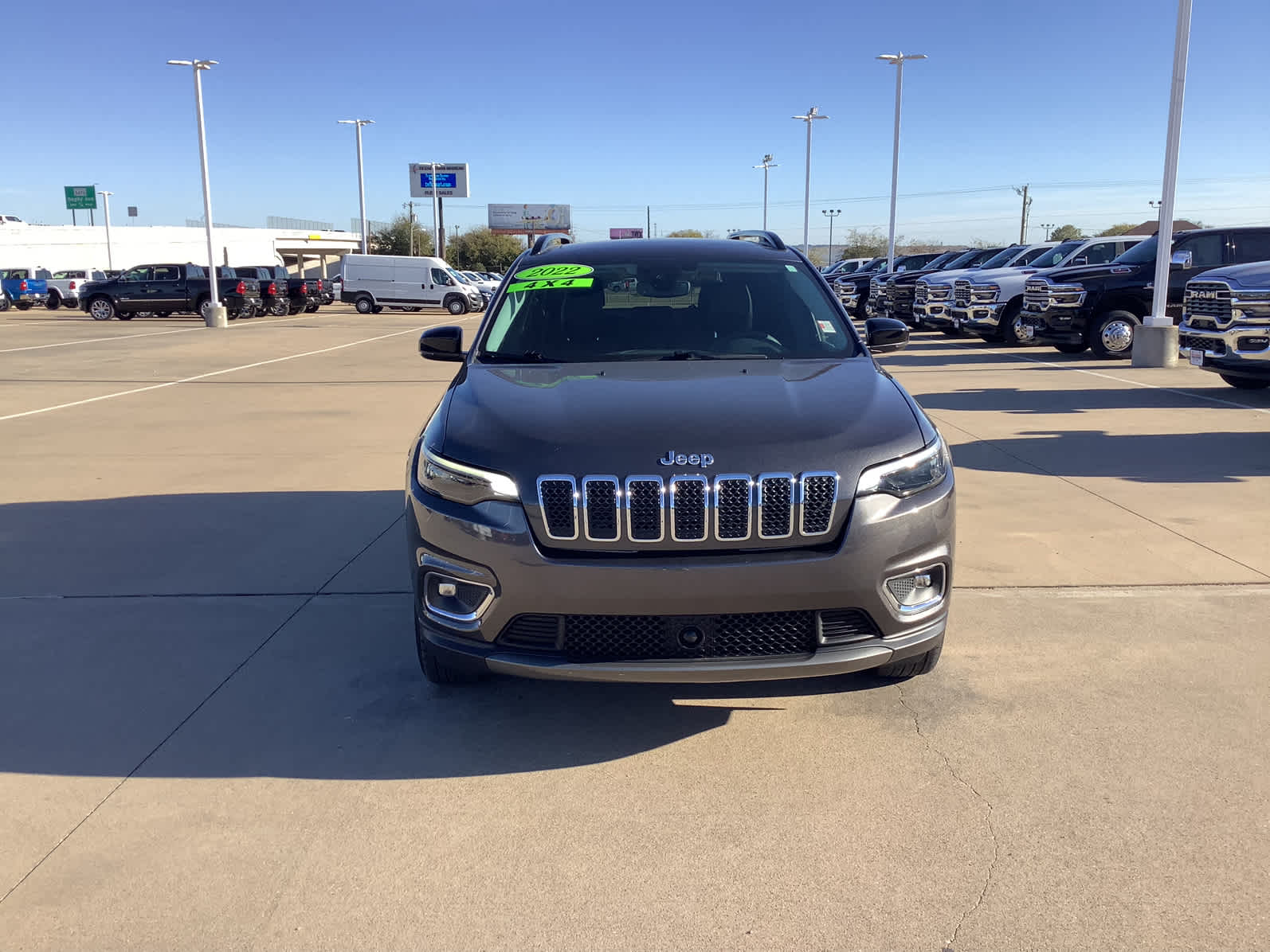Used Car 2022 Jeep Cherokee  Limited For Sale Under $30,000 In Waco, Texas