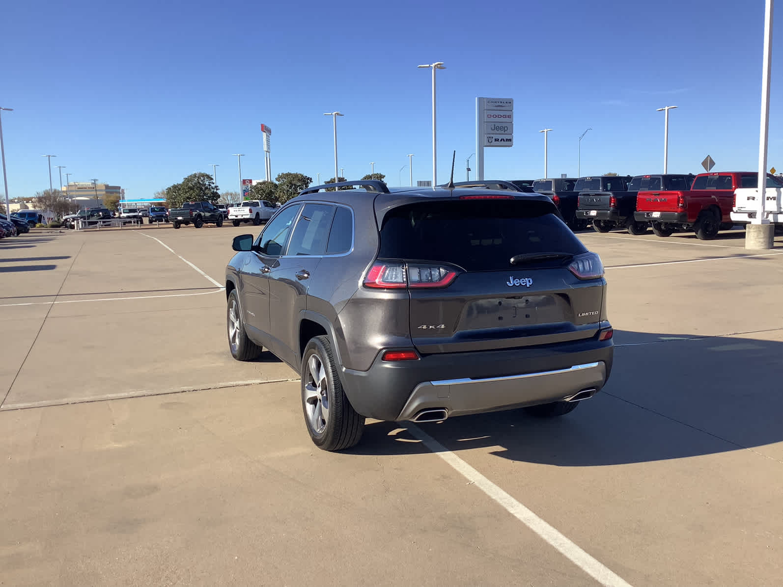 Used Car 2022 Jeep Cherokee  Limited For Sale Under $30,000 In Waco, Texas