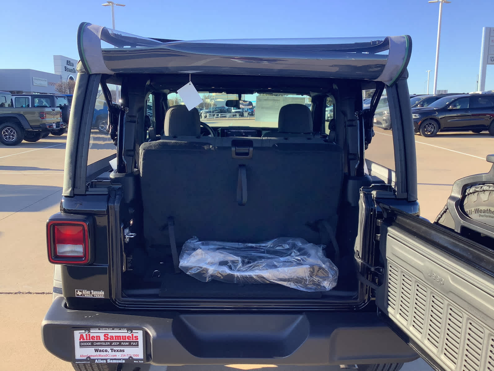 new 2026 Jeep Wrangler car, priced at $36,623