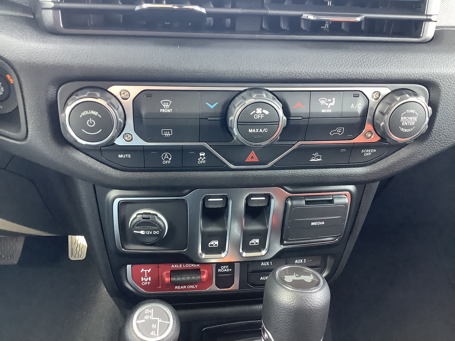 new 2026 Jeep Wrangler car, priced at $44,844