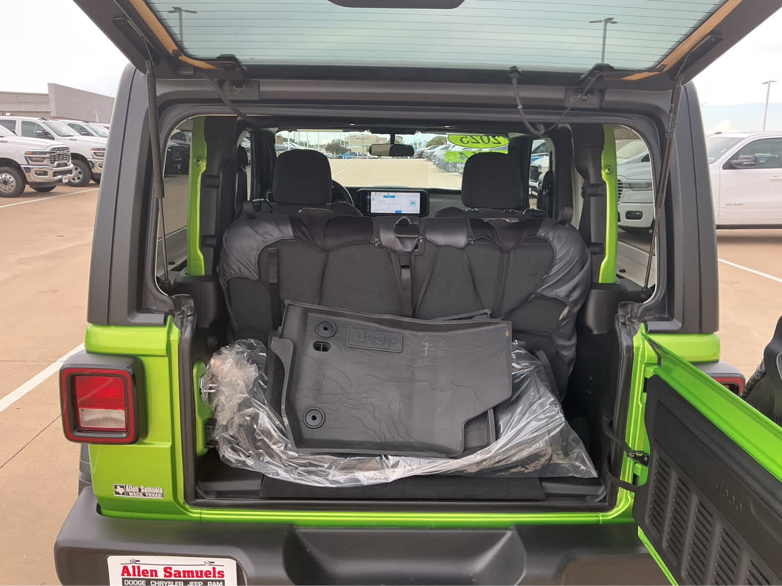 used 2025 Jeep Wrangler car, priced at $36,450