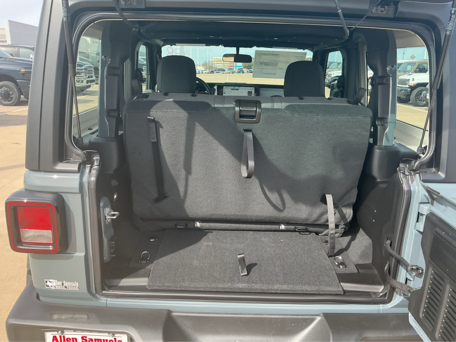 new 2026 Jeep Wrangler car, priced at $42,275