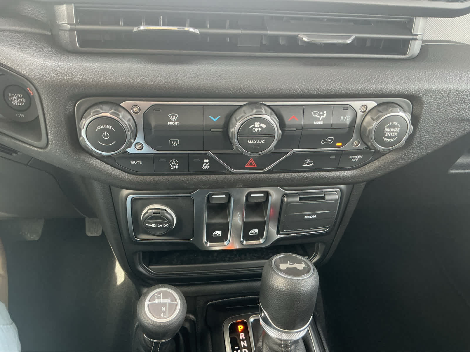 new 2026 Jeep Wrangler car, priced at $42,275