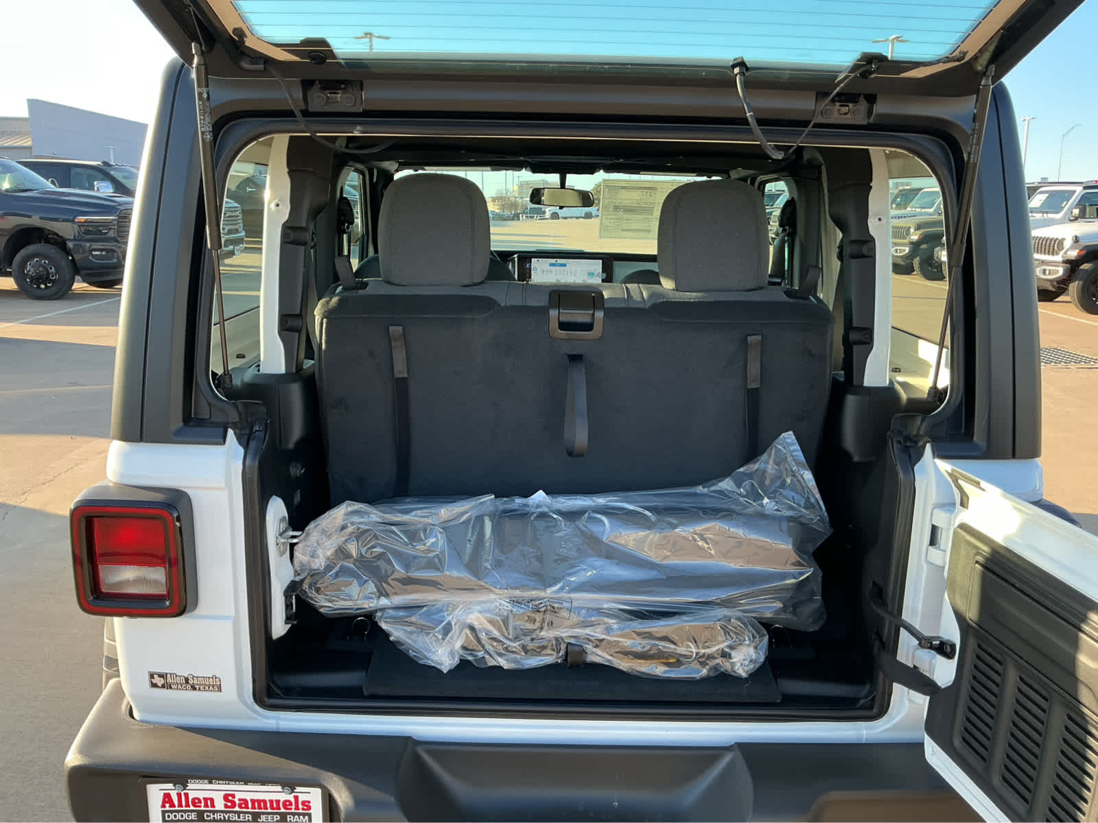 new 2026 Jeep Wrangler car, priced at $41,875