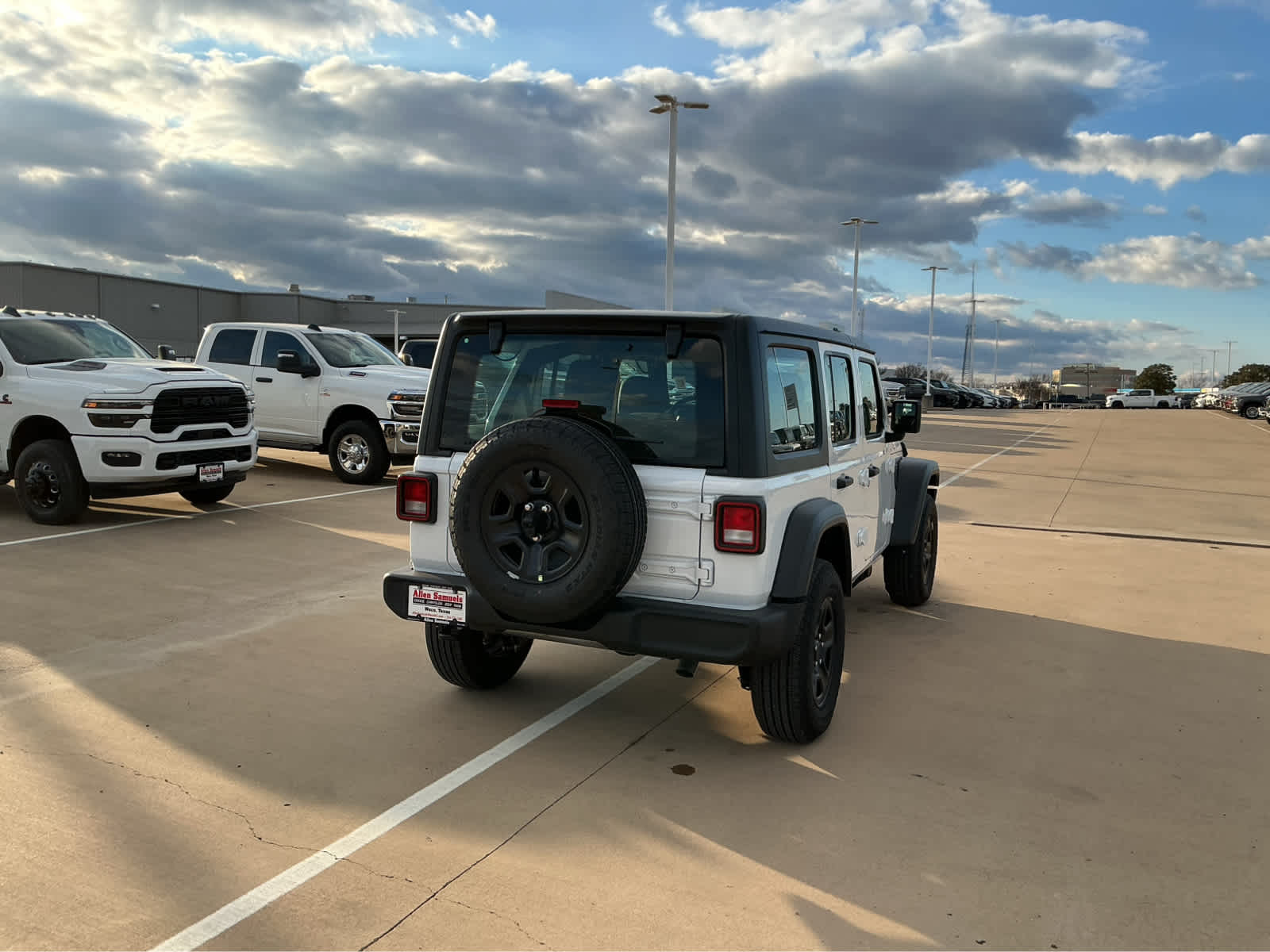 new 2026 Jeep Wrangler car, priced at $45,385