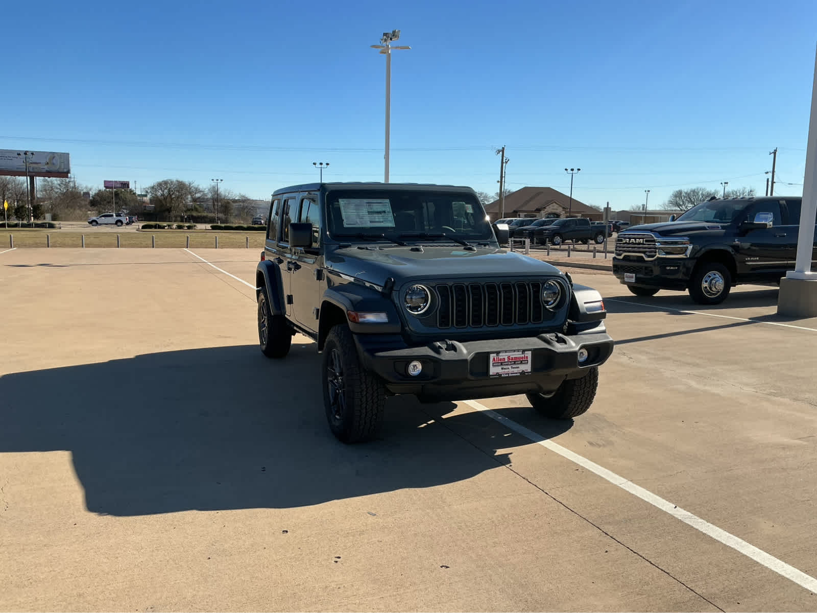 new 2026 Jeep Wrangler car, priced at $45,271