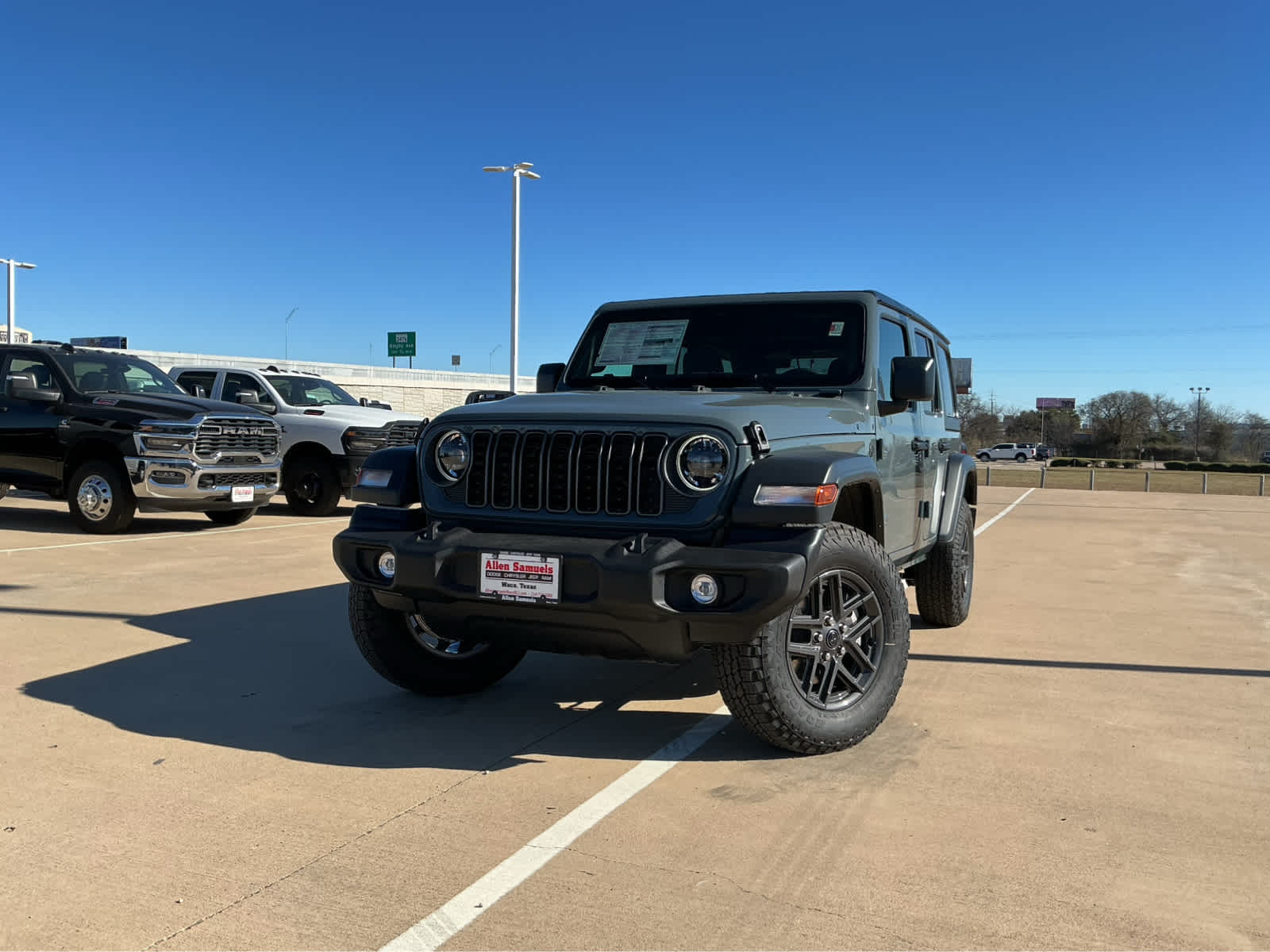new 2026 Jeep Wrangler car, priced at $45,271