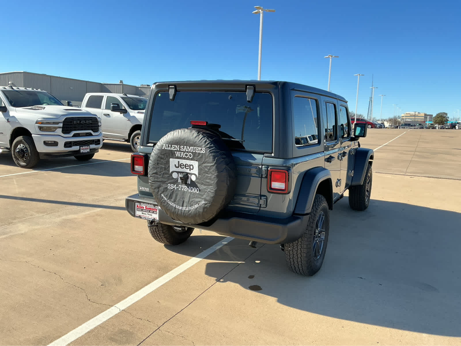 new 2026 Jeep Wrangler car, priced at $45,271