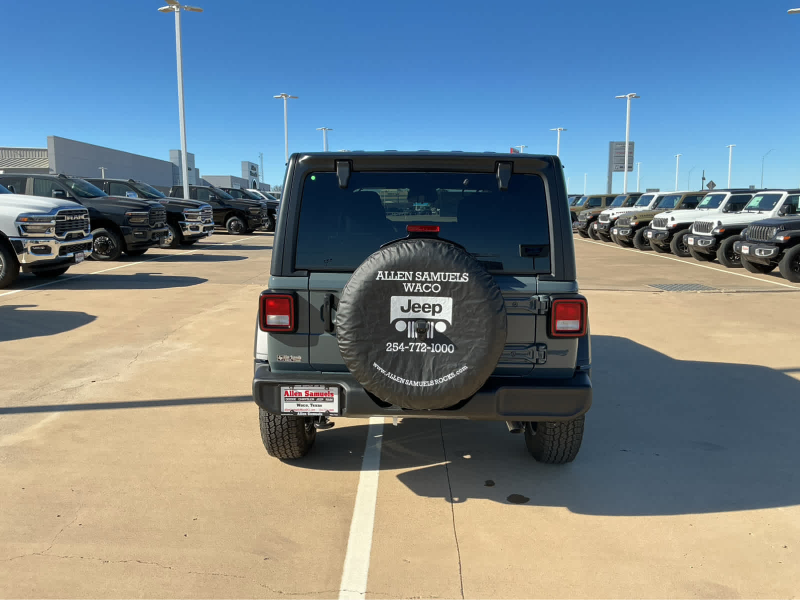 new 2026 Jeep Wrangler car, priced at $45,271