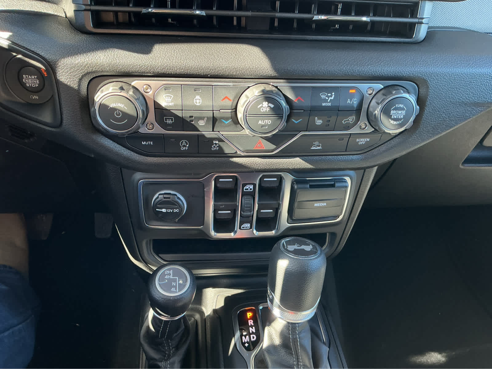 new 2026 Jeep Wrangler car, priced at $45,271