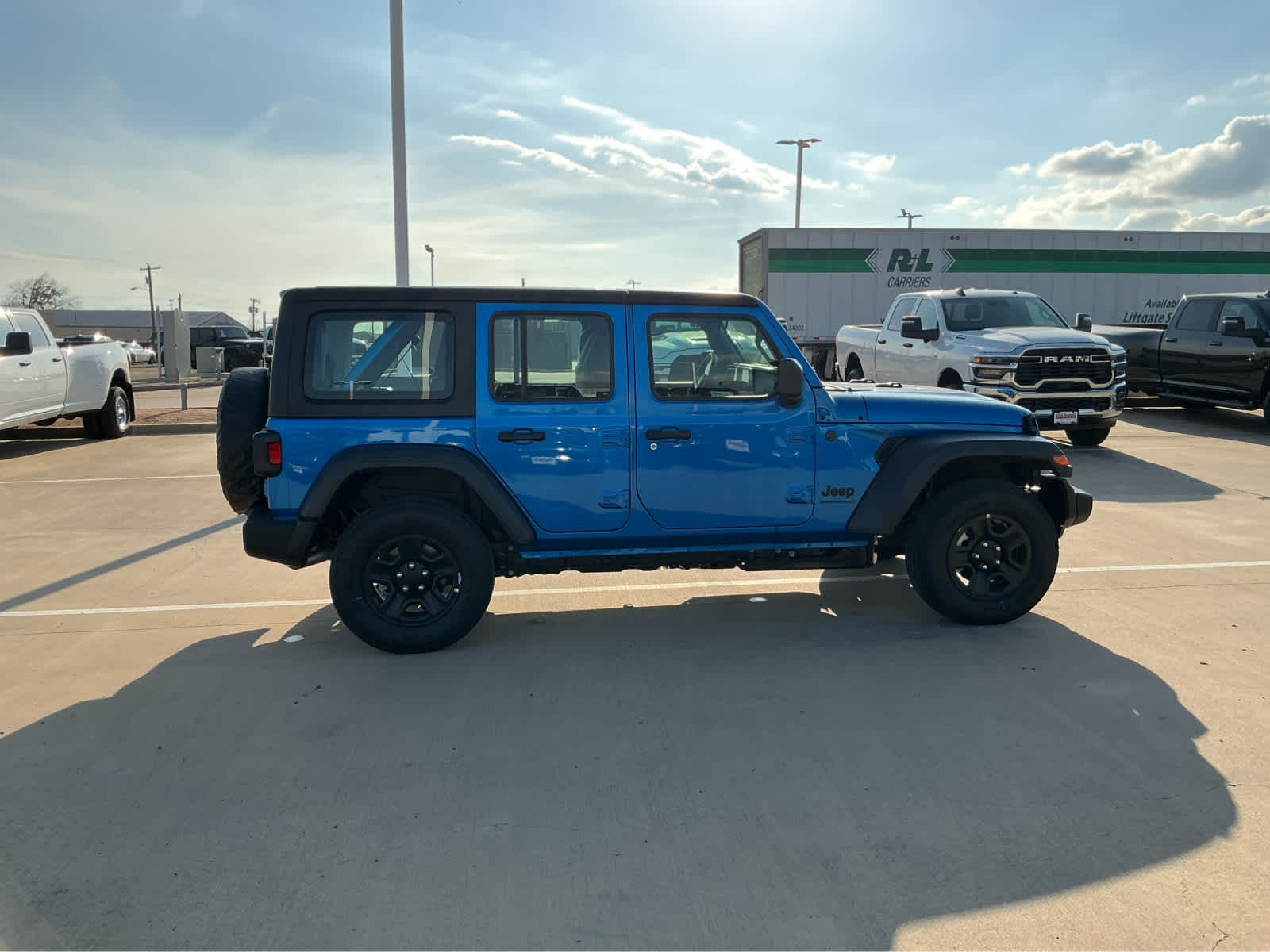 new 2026 Jeep Wrangler car, priced at $45,385