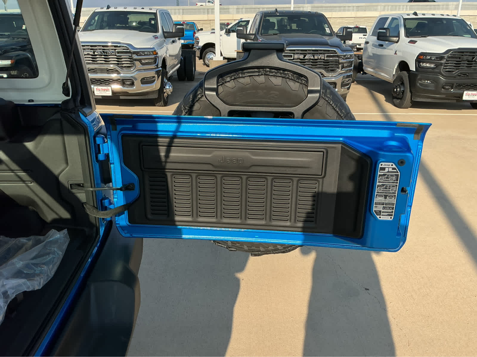 new 2026 Jeep Wrangler car, priced at $45,385