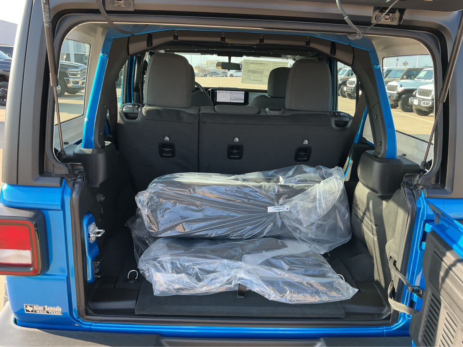 new 2026 Jeep Wrangler car, priced at $45,385