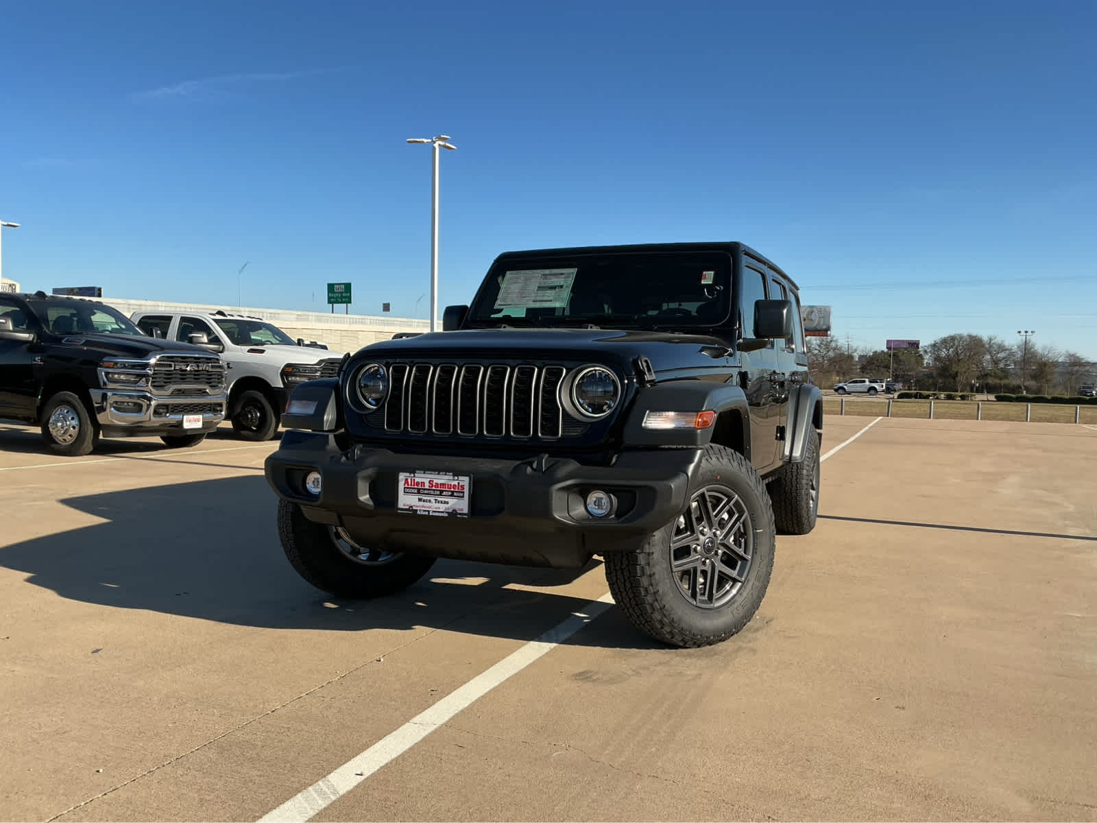 new 2026 Jeep Wrangler car, priced at $45,271