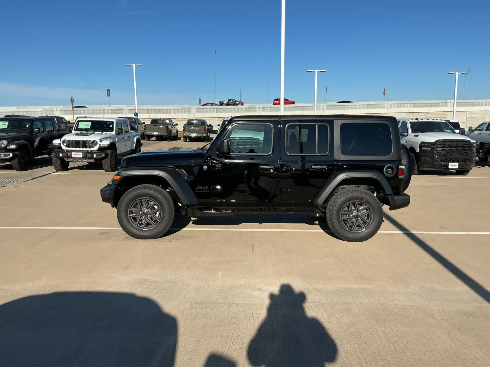 new 2026 Jeep Wrangler car, priced at $45,271