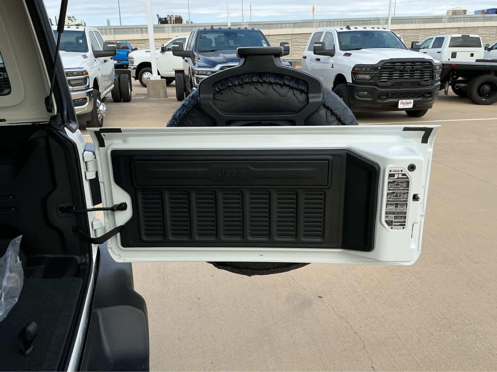 new 2026 Jeep Wrangler car, priced at $44,753