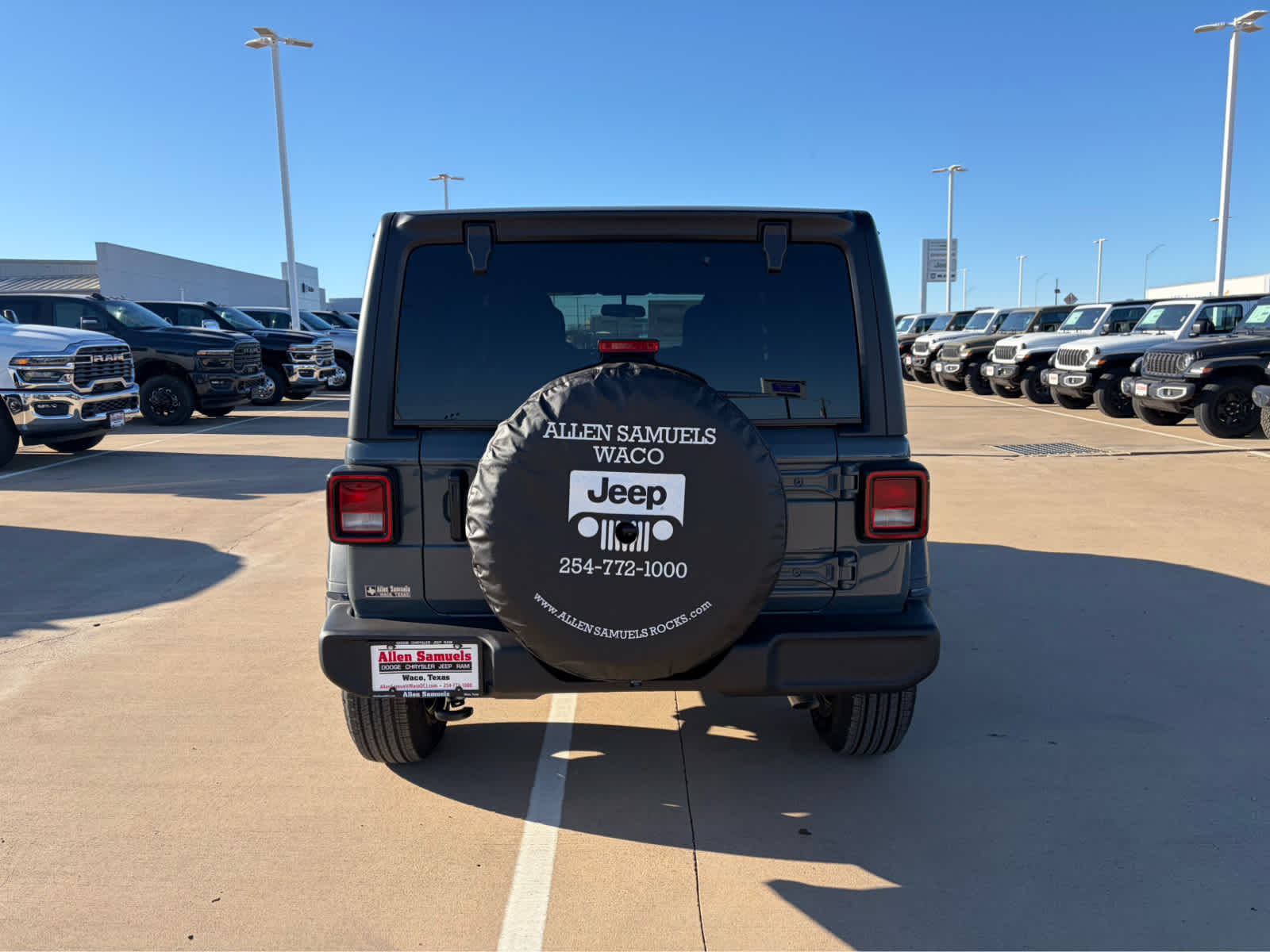 new 2026 Jeep Wrangler car, priced at $46,575