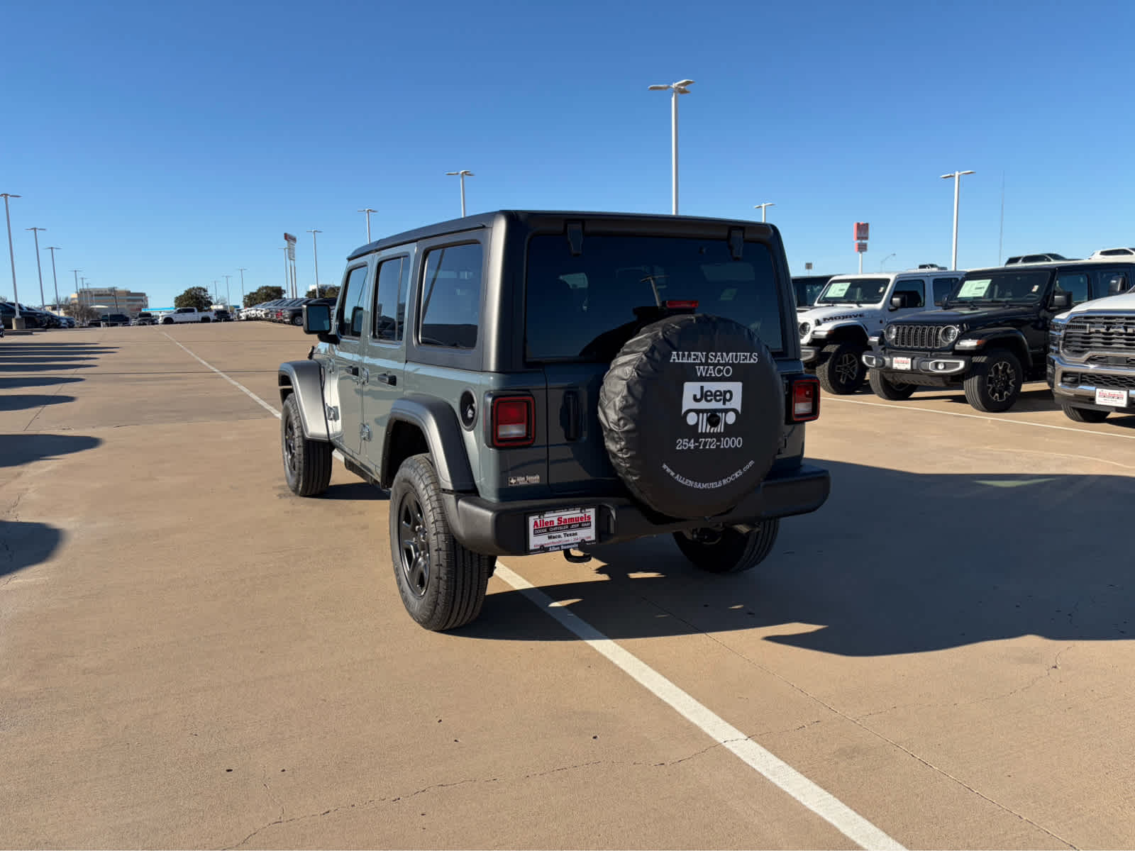 new 2026 Jeep Wrangler car, priced at $46,575
