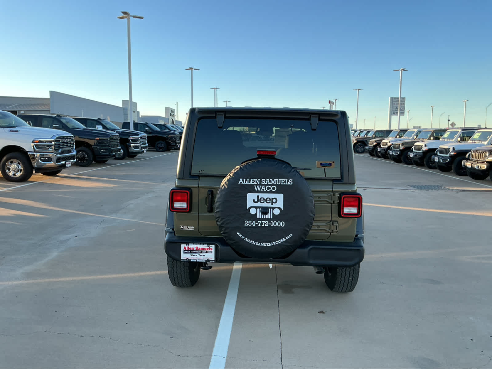 new 2026 Jeep Wrangler car, priced at $45,271