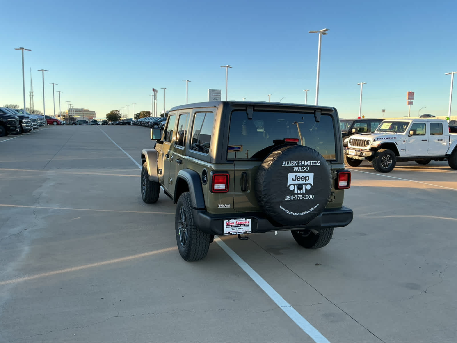 new 2026 Jeep Wrangler car, priced at $45,271