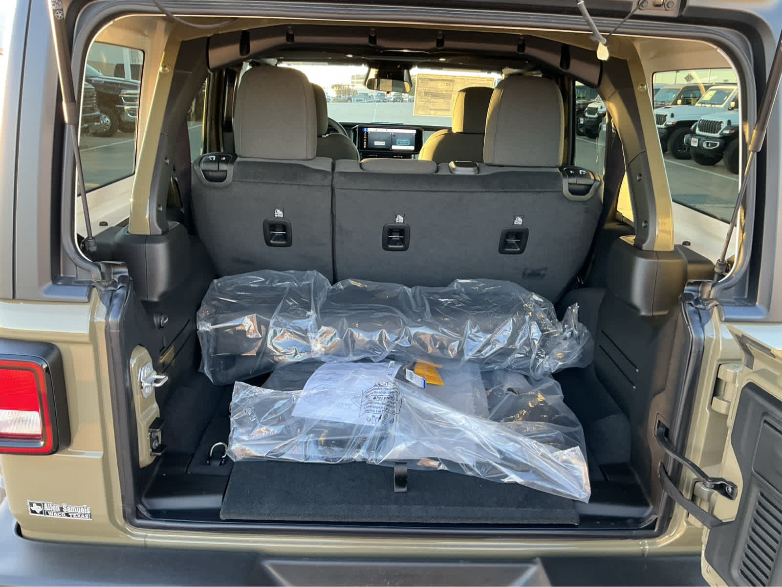 new 2026 Jeep Wrangler car, priced at $45,271