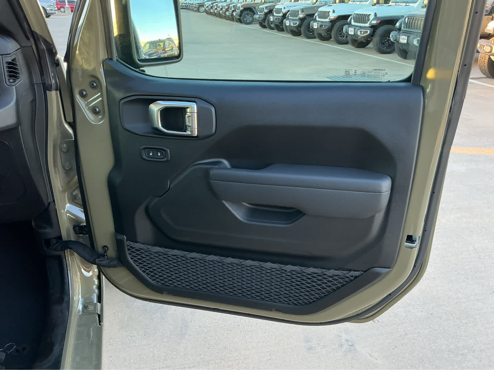 new 2026 Jeep Wrangler car, priced at $45,271