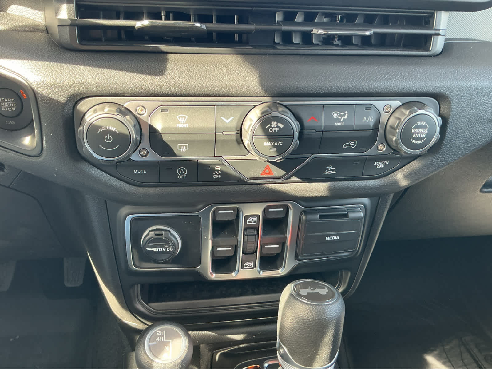 new 2026 Jeep Wrangler car, priced at $43,961