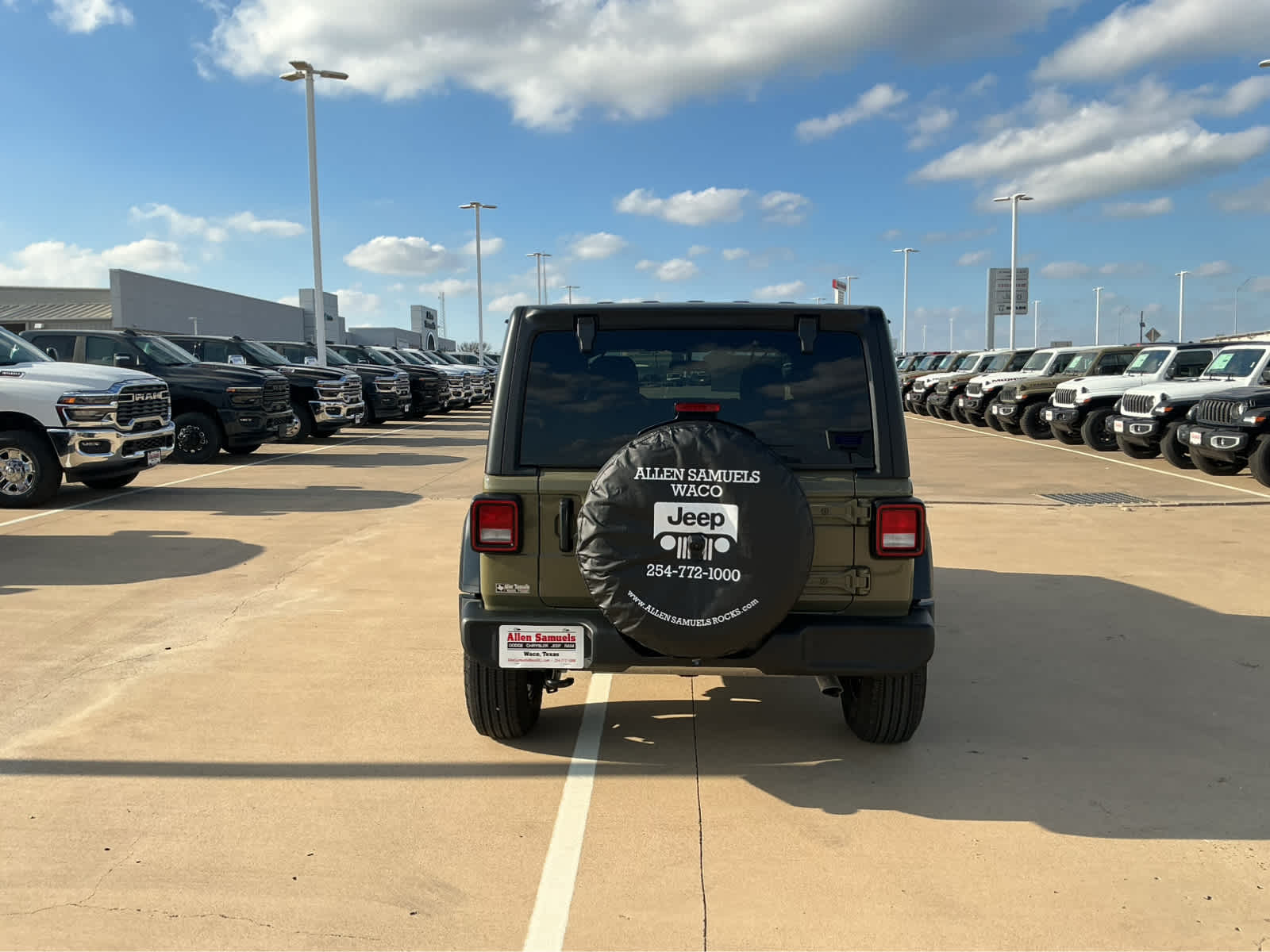 new 2026 Jeep Wrangler car, priced at $42,322