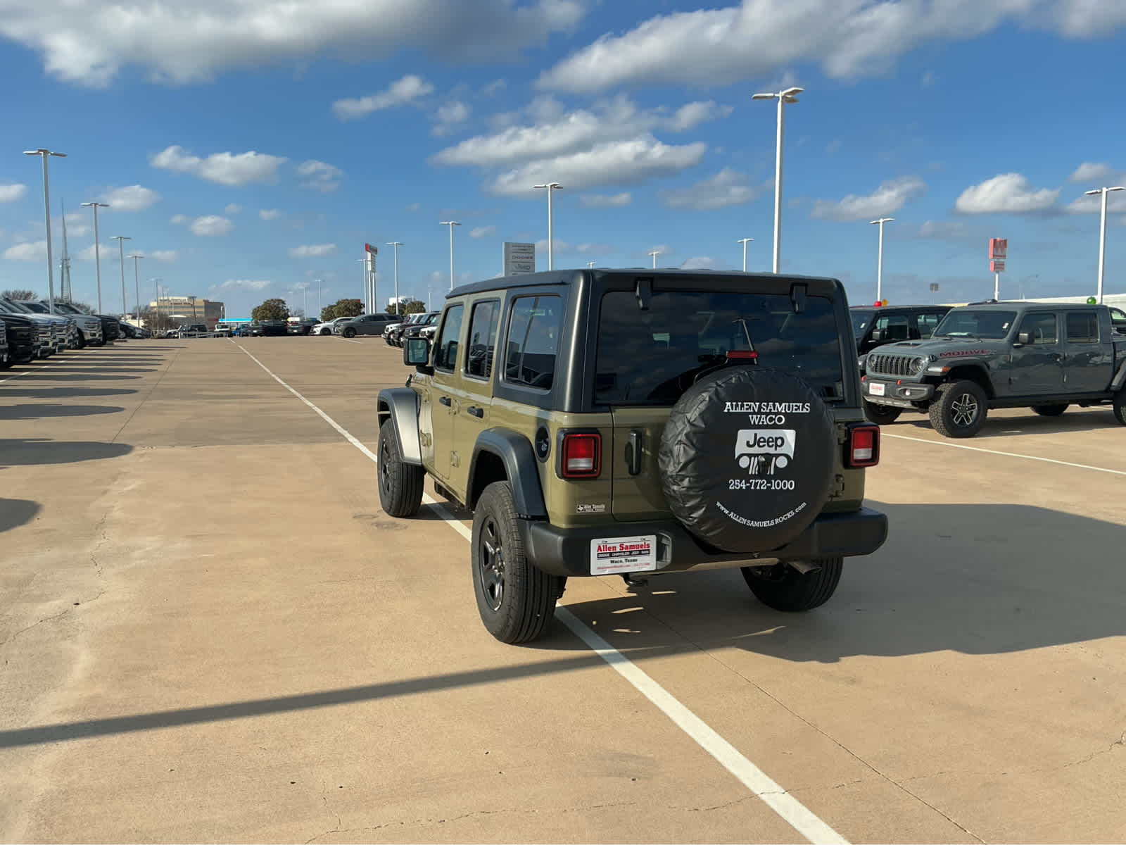 new 2026 Jeep Wrangler car, priced at $42,322