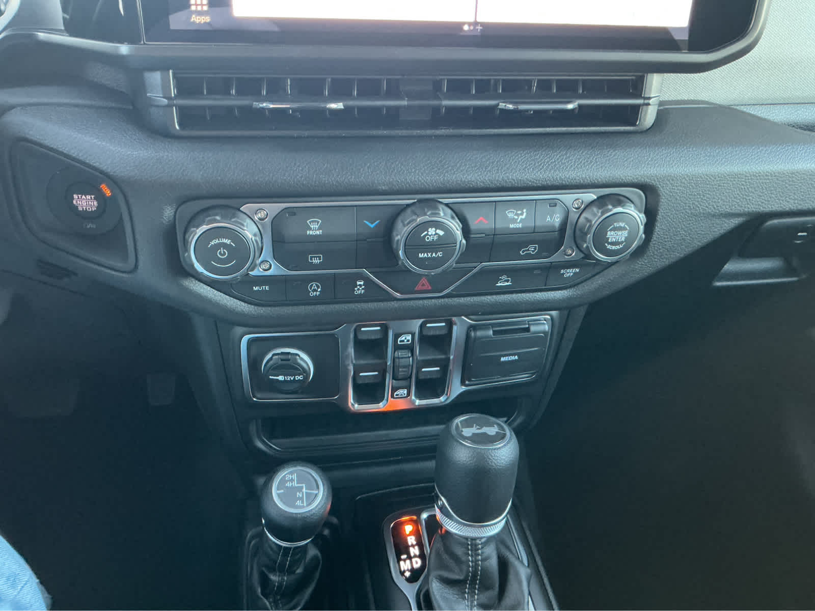 new 2026 Jeep Wrangler car, priced at $43,461