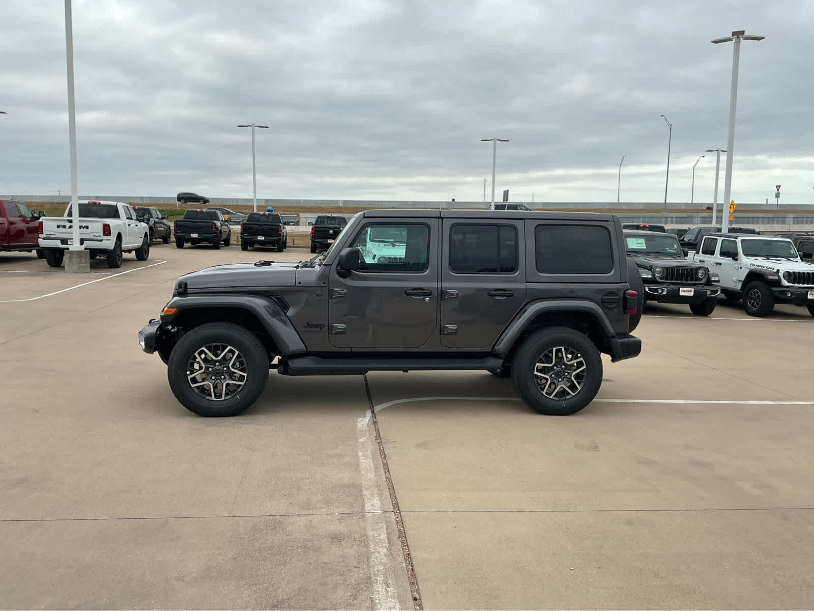 new 2026 Jeep Wrangler car, priced at $55,675